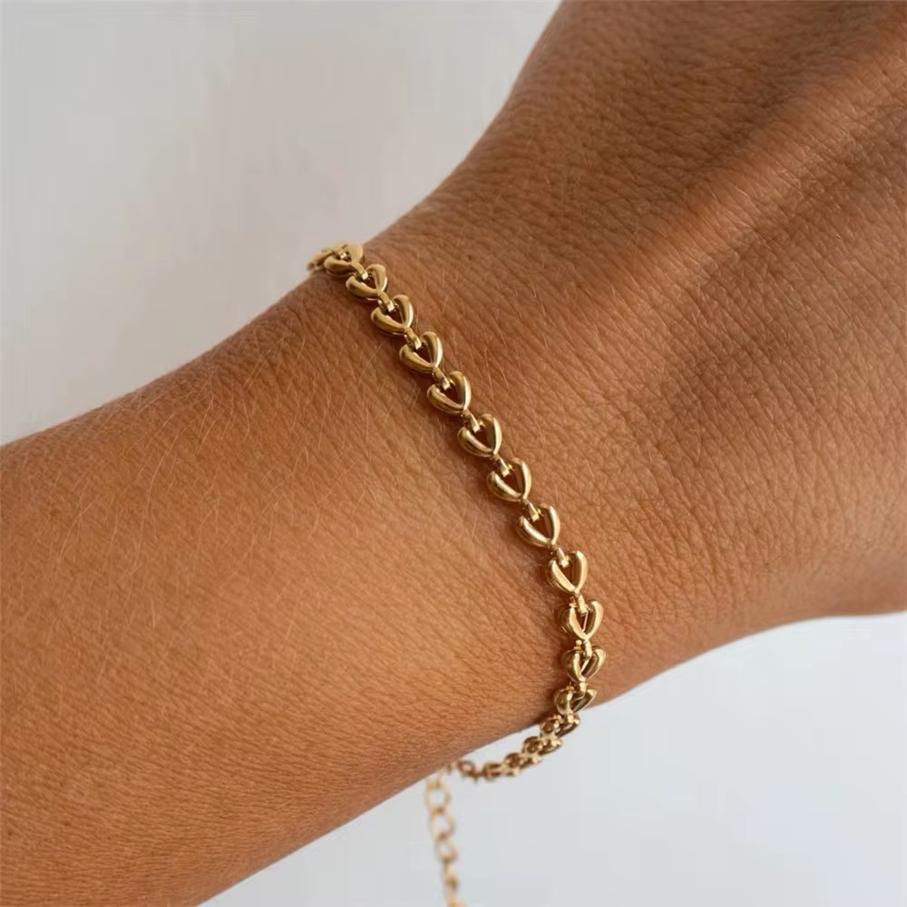 18K Gold Plated Heart Link Chain Bracelet